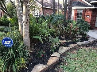 46 Wrens Song Pl, The Woodlands, TX 77382