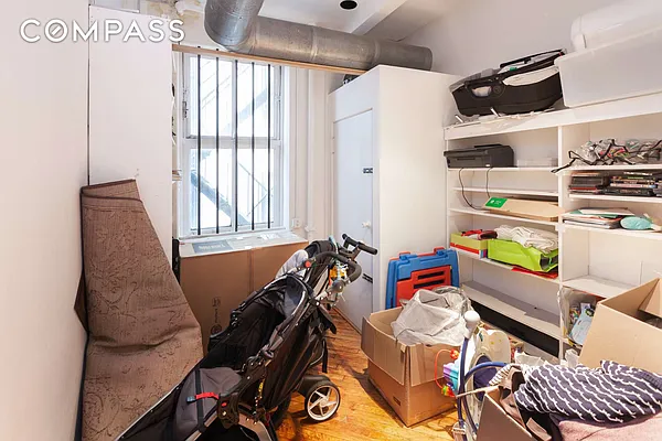 Rented by Compass | media 21