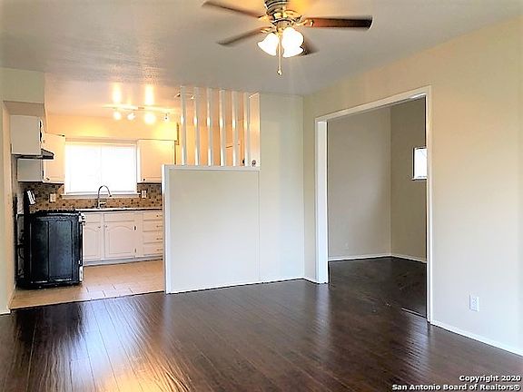 2nd image of 4266 Seabrook Dr