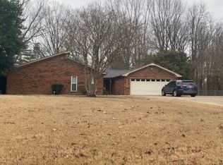 8553 Wages Dr, Millington, TN 38053