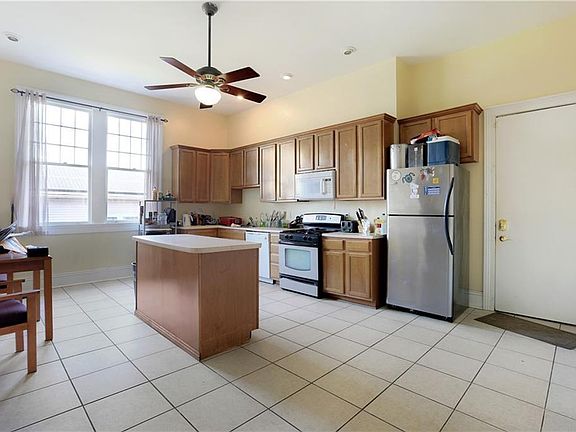 5th image of 916 N Dorgenois St #A