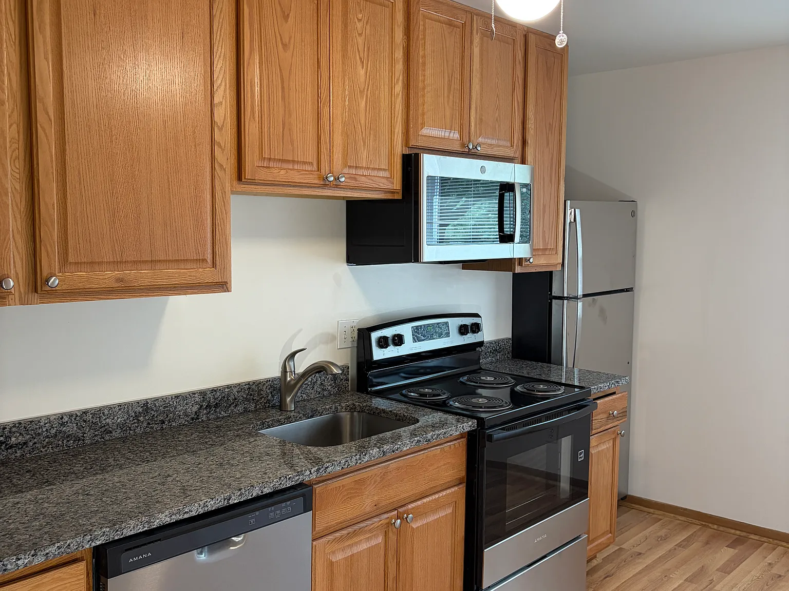 1 bed, 600 sqft, $1,025 — Photo 4