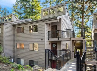 12517 NE 23rd Pl APT B4, Bellevue, WA 98005