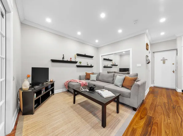 225 West 70th Street image 3 of 7