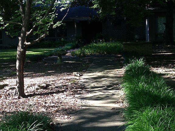 5th image of 1229 Ethridge Ln