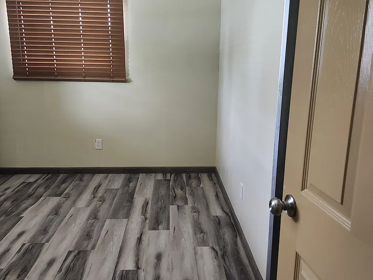 31 Woodmere Ct — Photo 5