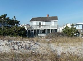 2nd image of 2411 N Ocean Ave