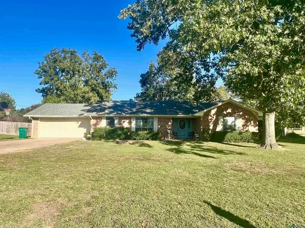 300 Joyner St, Omaha, TX 75571