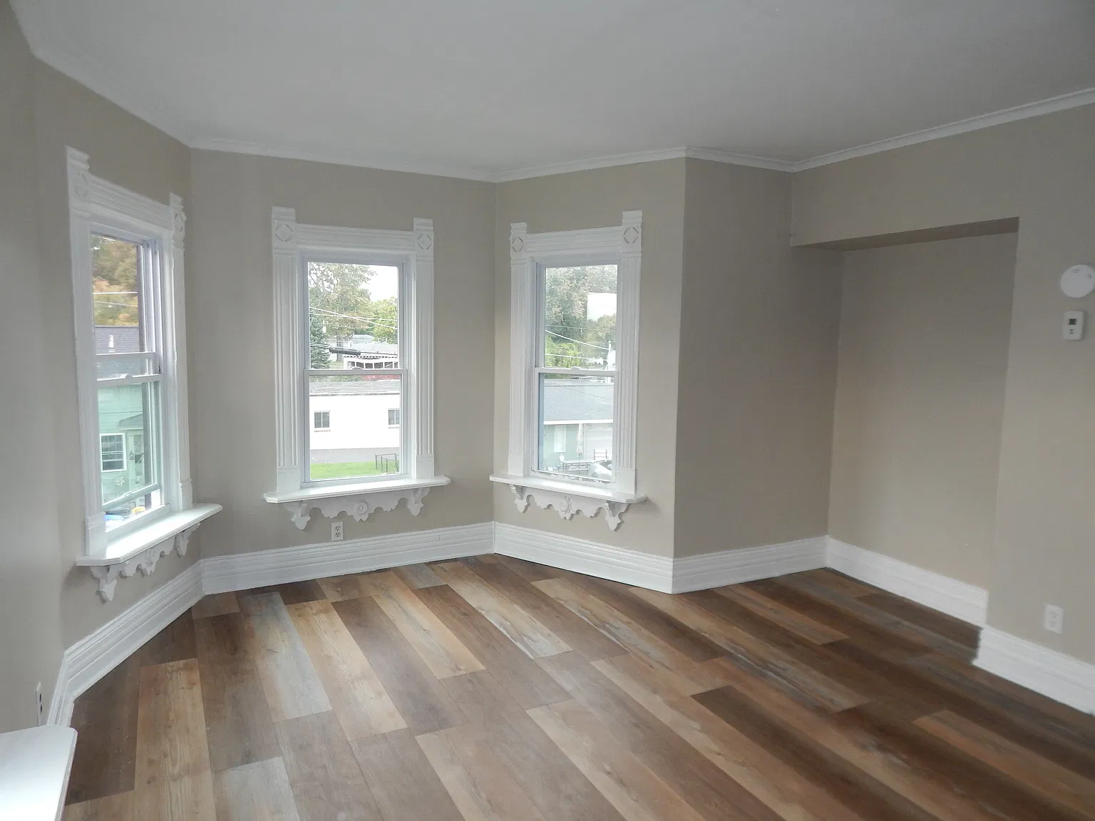 2 bed, 803 sqft, $1,300 — Photo 4