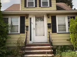 86 Orange Ave, Elmwood Park, NJ 07407