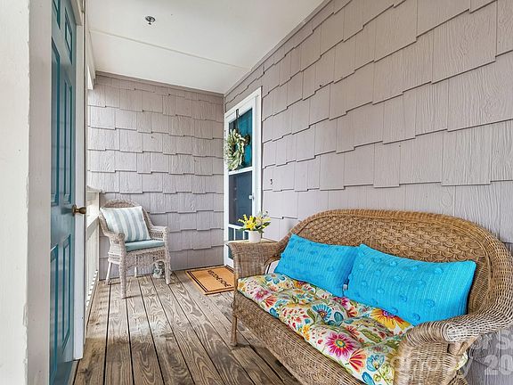 3rd image of 7844 Village Harbor Dr