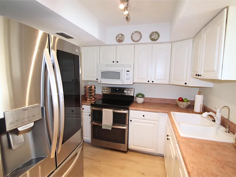 7921 E San Miguel Ave #1 — Photo 3