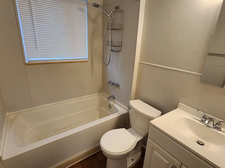 2932 Eliot Cir #4 — Photo 5