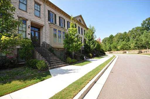 4th image of 811 Park Manor Dr SE #811