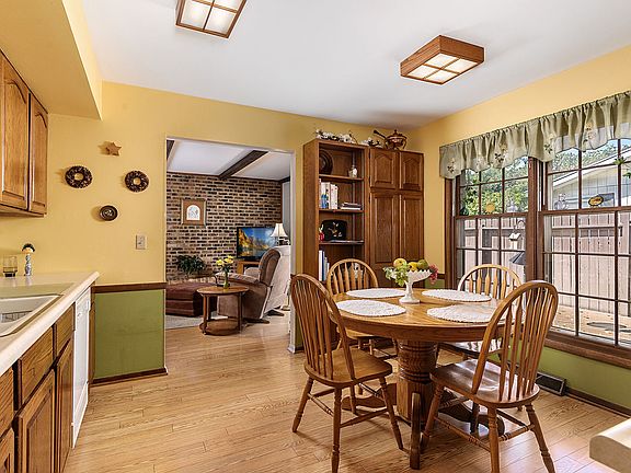 5th image of 354 W Rosalie Ln