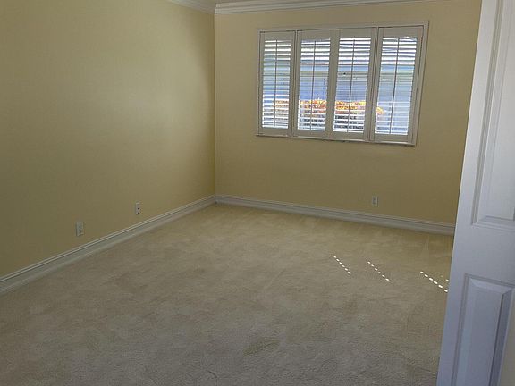 3rd image of 11591 N Lake Drive