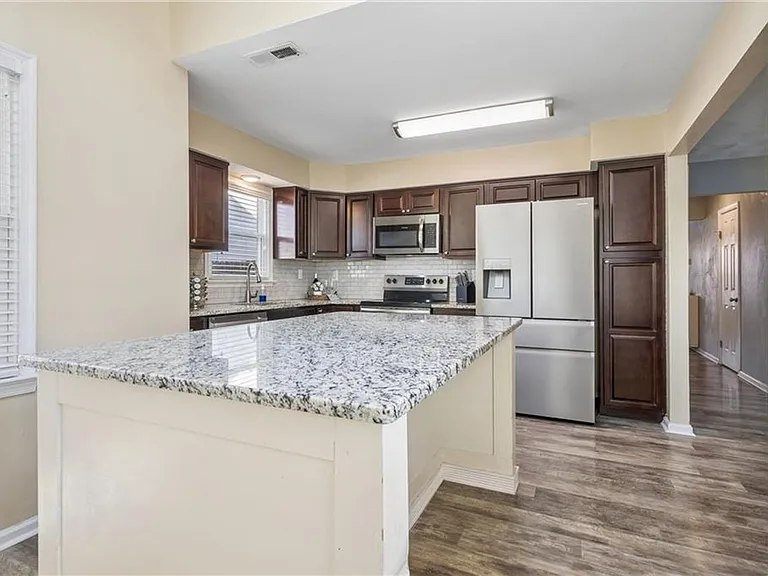 4868 Boxford Rd — Photo 16