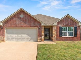 9209 NW 71st St, Yukon, OK 73099