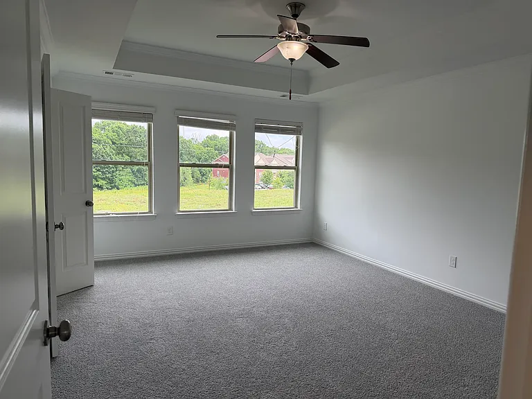 1008 Keeneland Dr — Photo 33