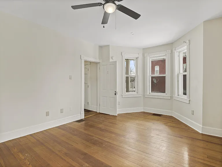 1001 Pope Ave — Photo 8