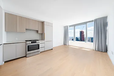 3 Court Square, #6005