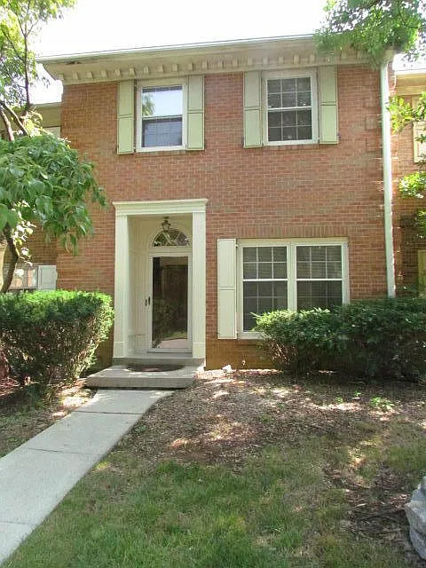 1309 Gray Hawk Rd #C