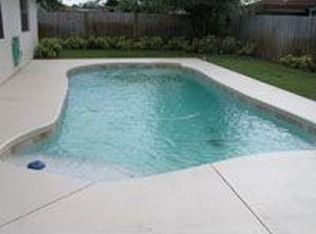 11869 Birch St, Palm Beach Gardens, FL 33410