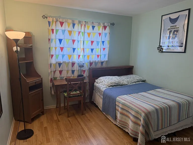 652 Holly Ln — Photo 23