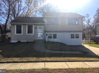 14 Rosetree Ln, West Deptford, NJ 08096
