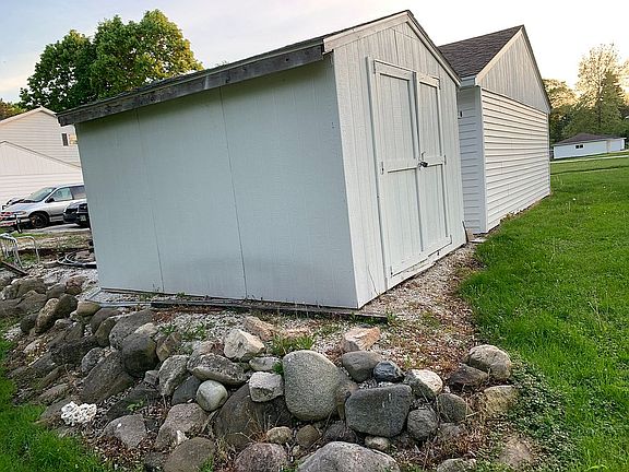 10’x12’ storage garage
