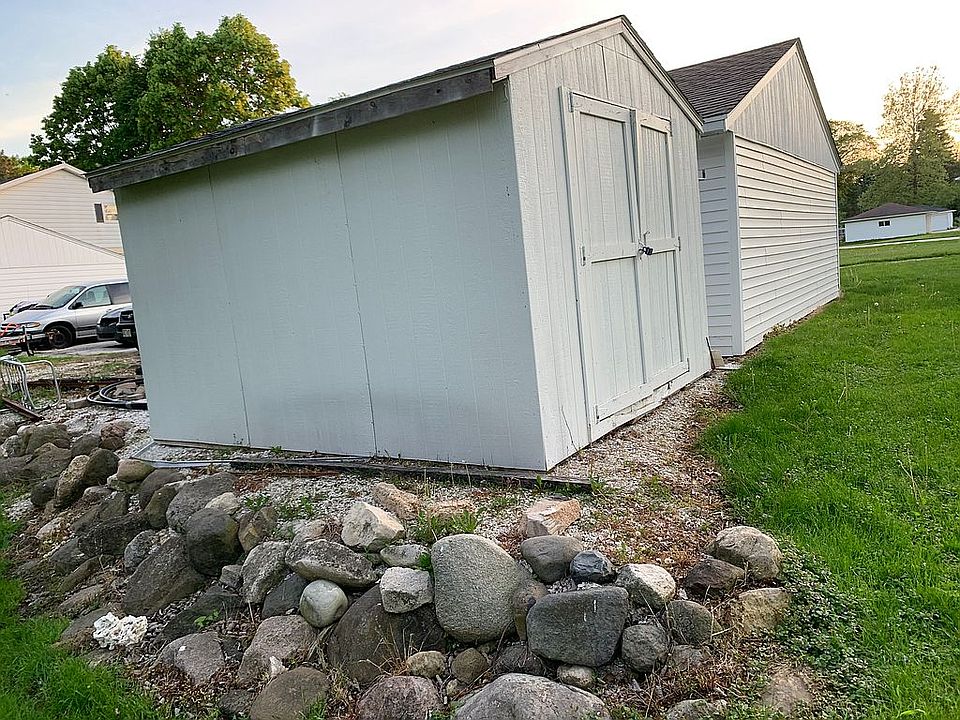 10’x12’ storage garage
