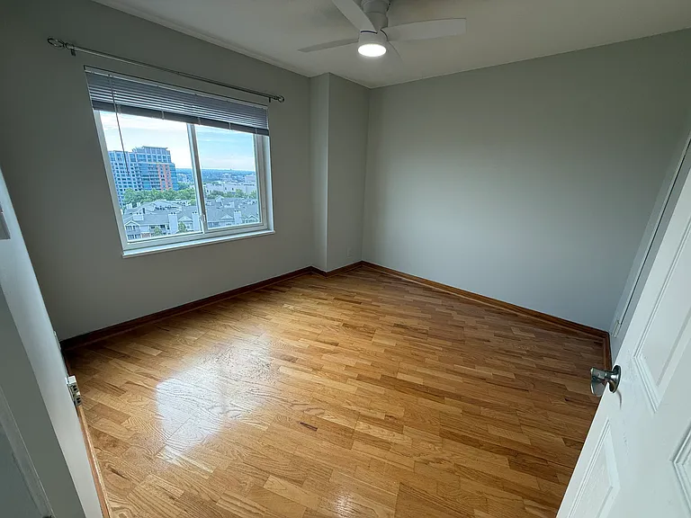 Third bedroom / den perfect for home office or guests