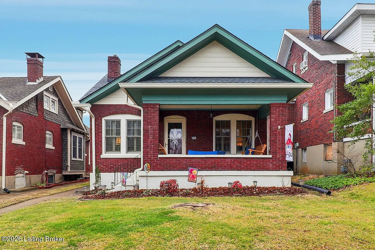 2239 Boulevard Napoleon photo 1