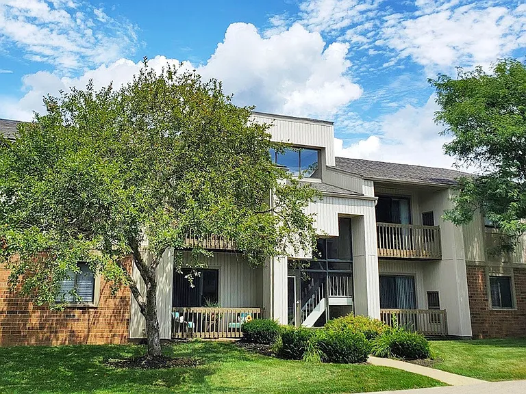 Liberty Hill Apartments — Photo 26