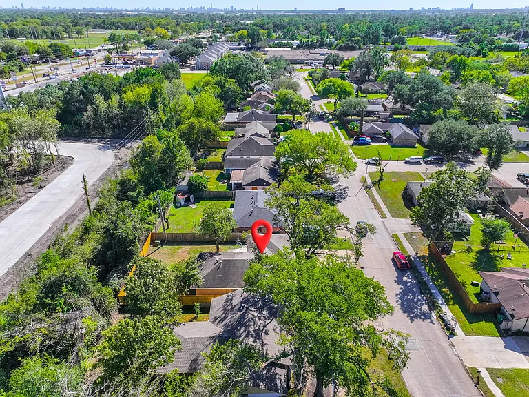 10126 Pine Moss Dr — Photo 45