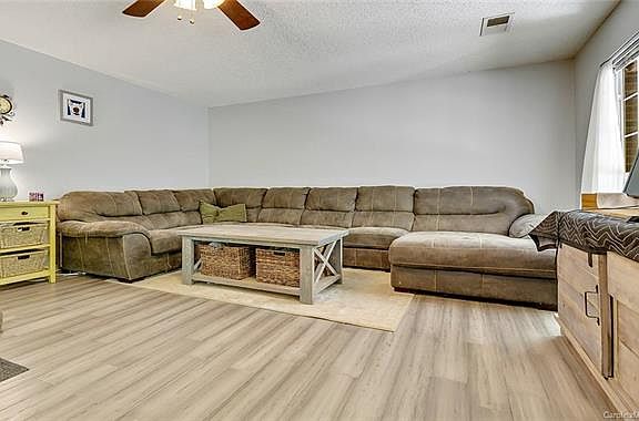 4th image of 7005 Spruce Pine Trl