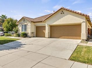 221 Abelia Ln, Patterson, CA 95363