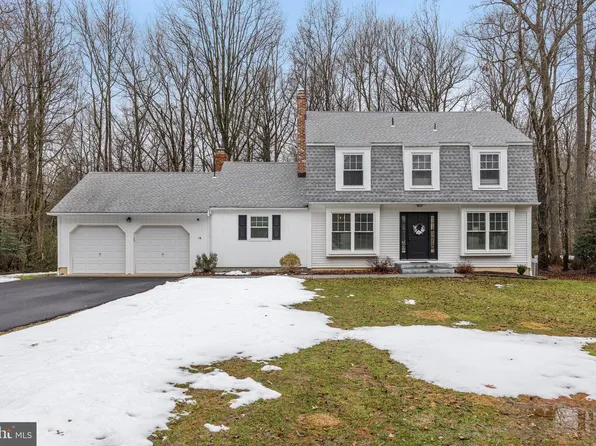 16 Bayau Trl, Medford, NJ 08055