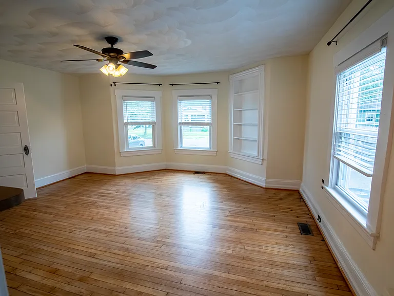 1402 Lafayette Blvd #1 — Photo 12