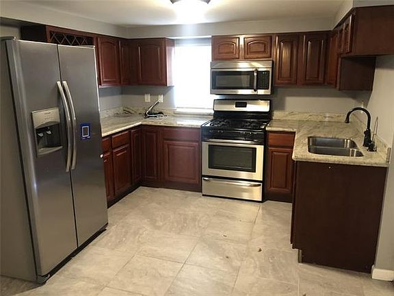 4th image of 4237 S Galvez St #C