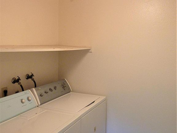 5th image of 841 Whitefir Ln
