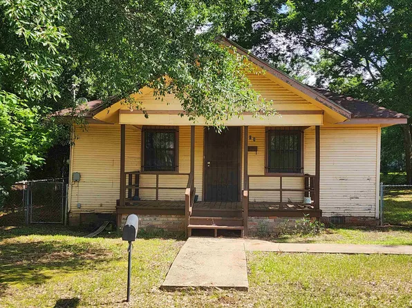609 Atkins Blvd, Marshall, TX 75670