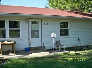 236 W Santa Fe Ave, Burlingame, KS 66413