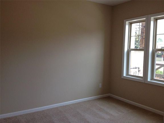 5th image of 493 Williamson St Unit 5/61