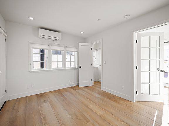 5th image of 3018 4th St #C