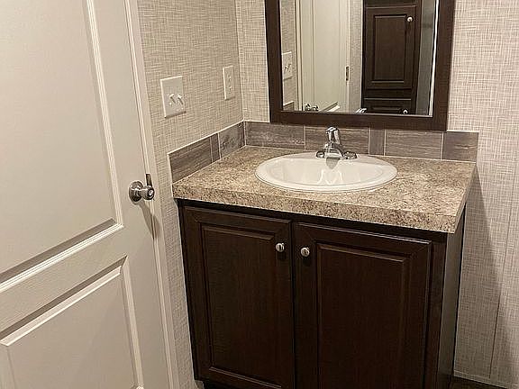 5th image of 43010 SE North Bend Way Unit 82