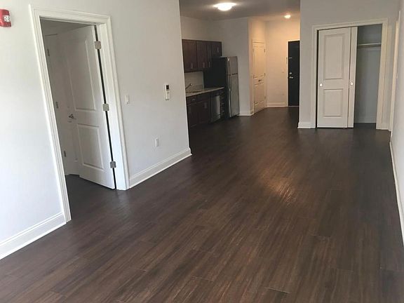 4th image of 747 Grand St #507A
