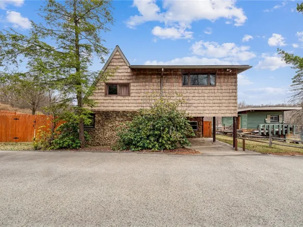 1781 County Line Rd, Champion, PA 15622