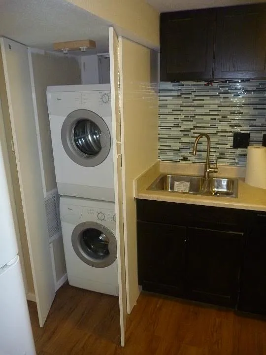 2 bed, 675 sqft, $1,300 — Photo 3