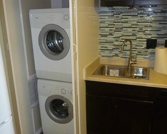 3rd image of 7018 SE 17th Ave #B